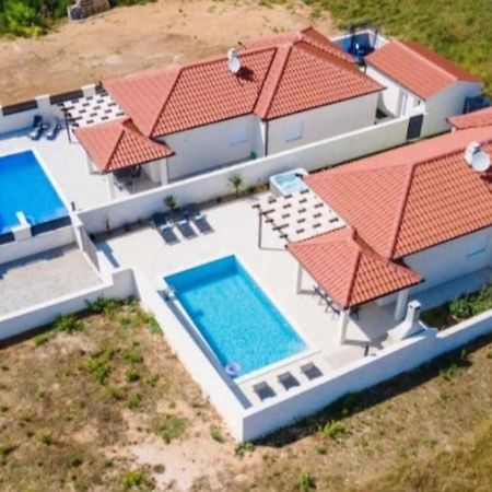 Villas Sabun - Modern House With Heated Pool Privlaka  Exterior foto