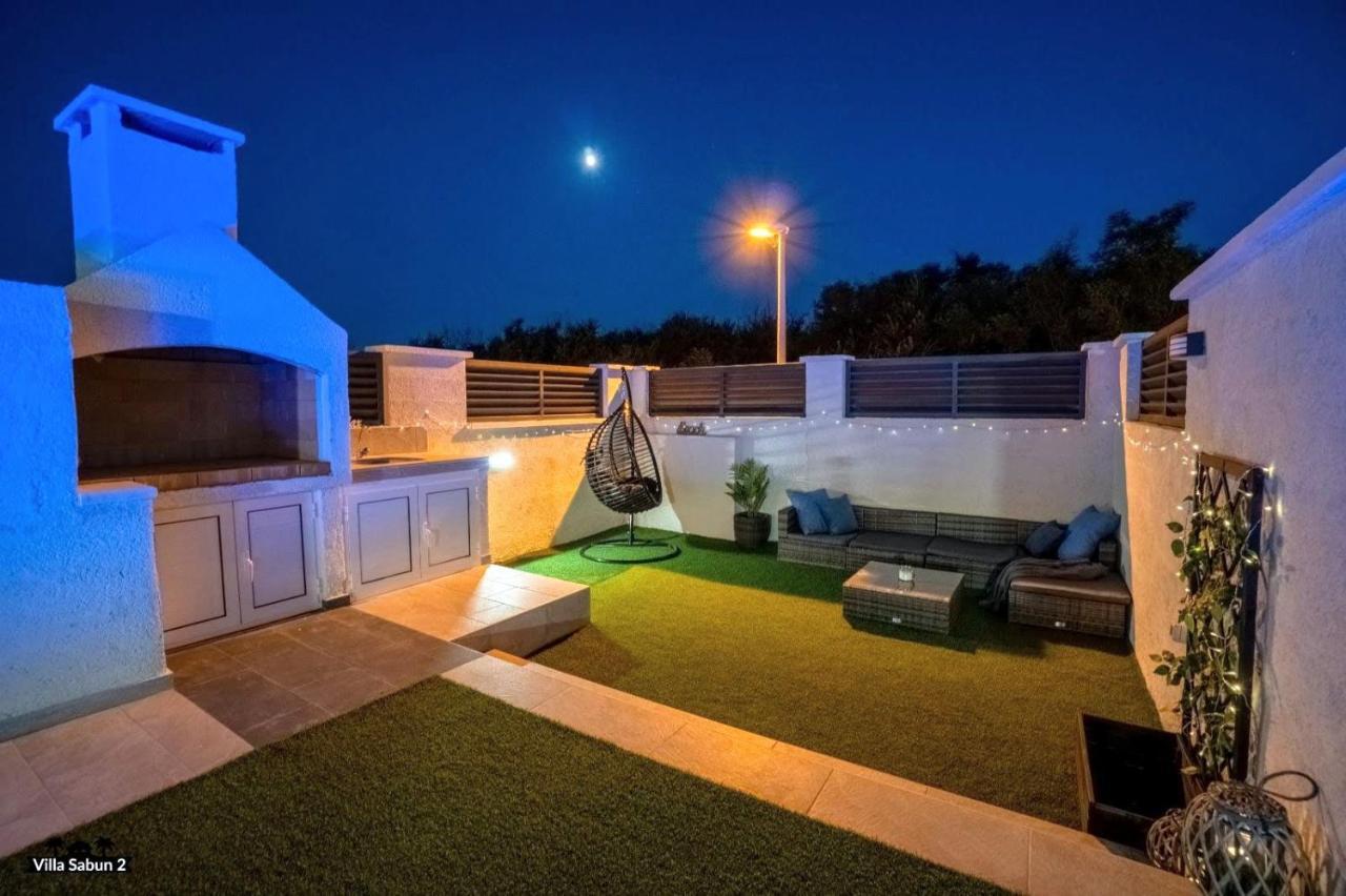 Villas Sabun - Modern House With Heated Pool Privlaka  Exterior foto