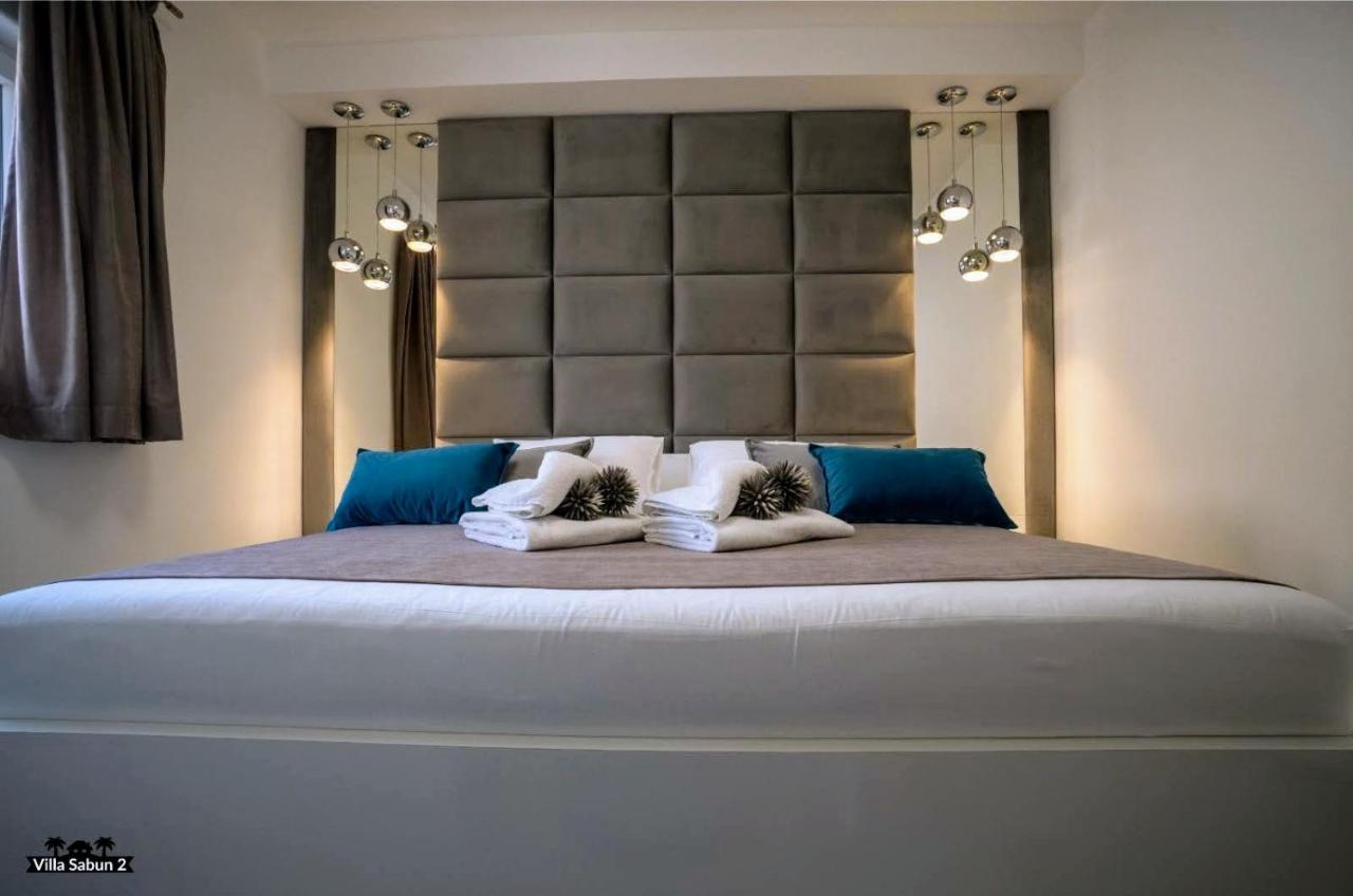 Villas Sabun - Modern House With Heated Pool Privlaka  Exterior foto