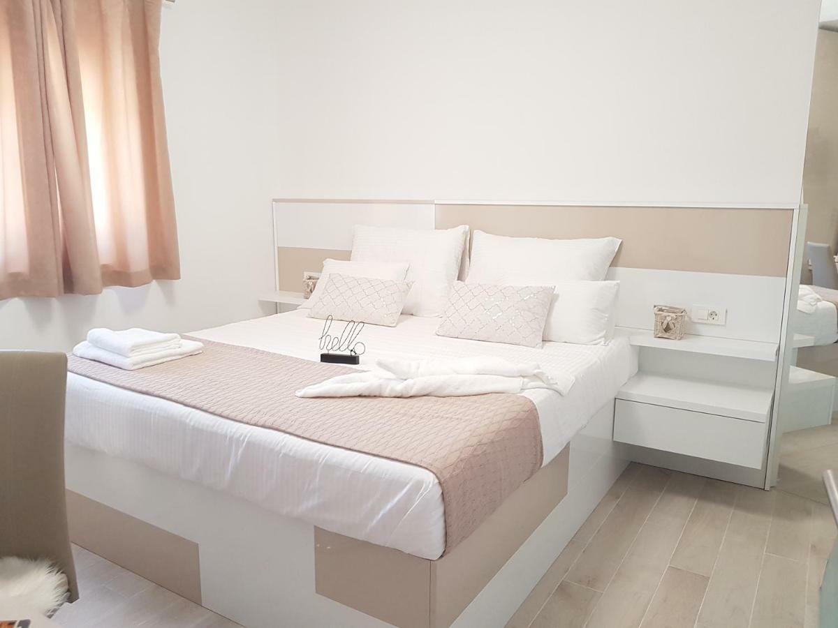 Villas Sabun - Modern House With Heated Pool Privlaka  Exterior foto