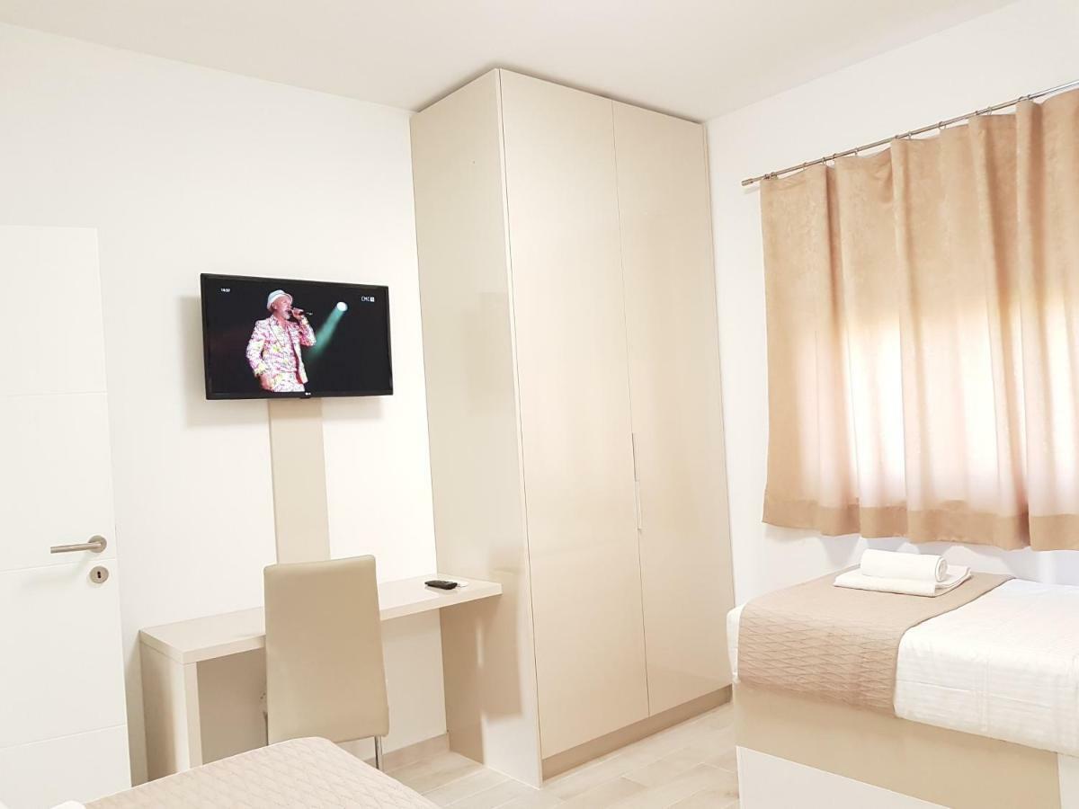 Villas Sabun - Modern House With Heated Pool Privlaka  Exterior foto